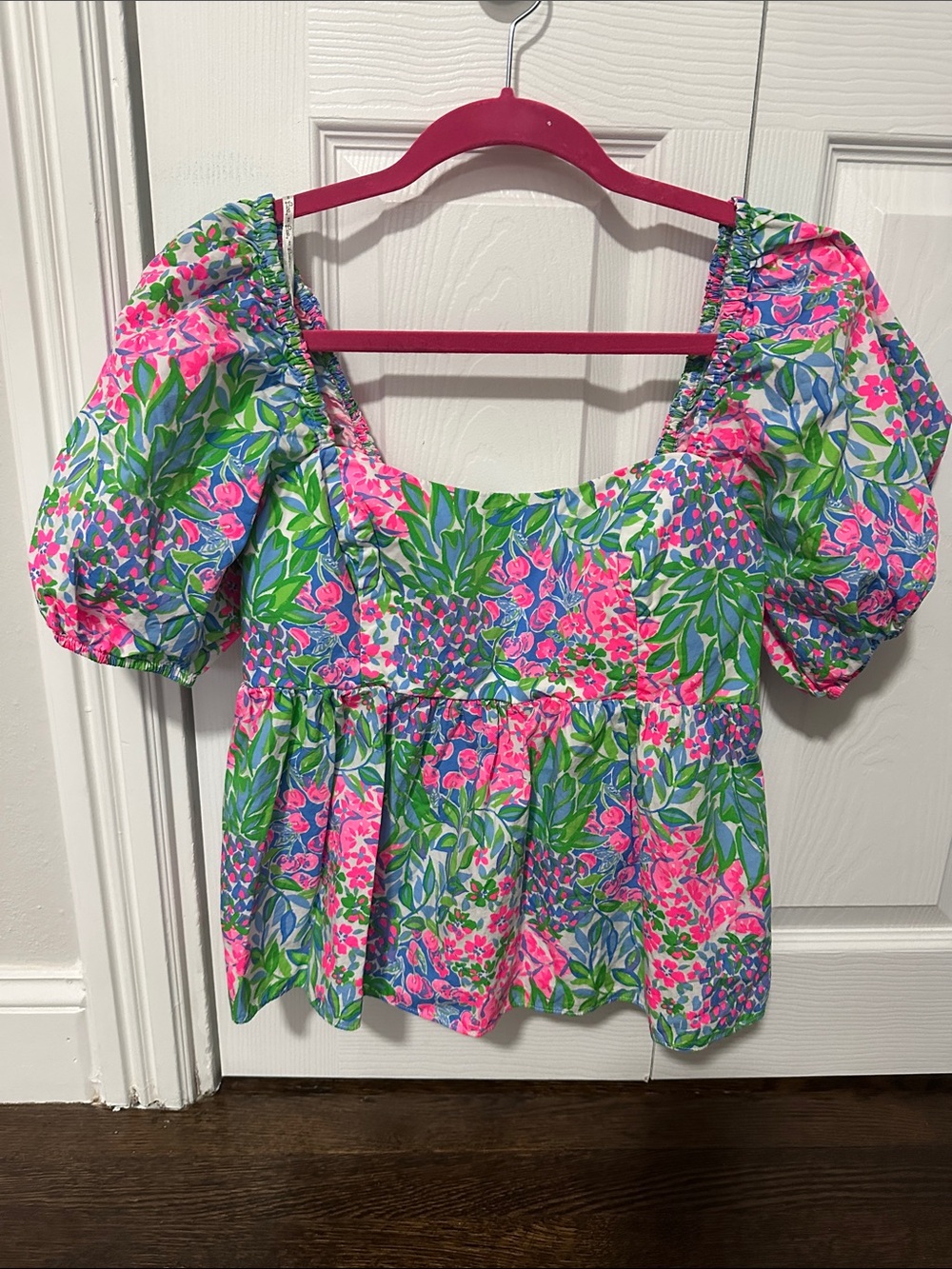 Lilly Pulitzer Pink & Green Floral Puff-Sleeve Peplum Top